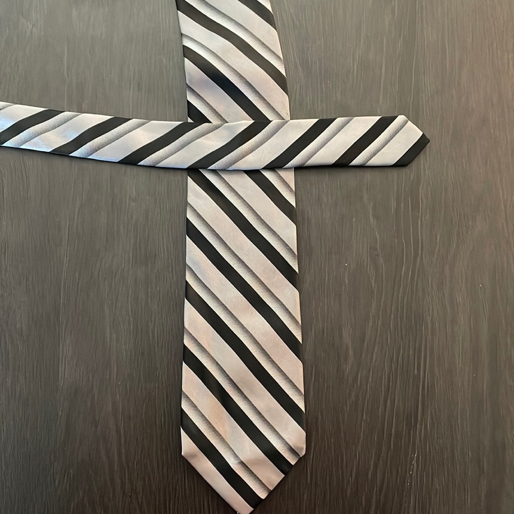 Men’s Tie-Calvin Klein